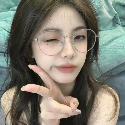 美丽笨女人